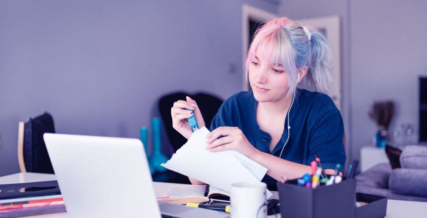 Woman-studying-at-home-blue-tint